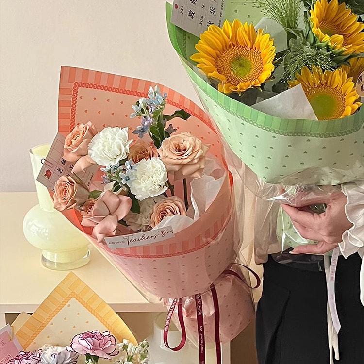 MYHC-65 Váy công chúa Phim bao bì hoa nhựa màu sáng