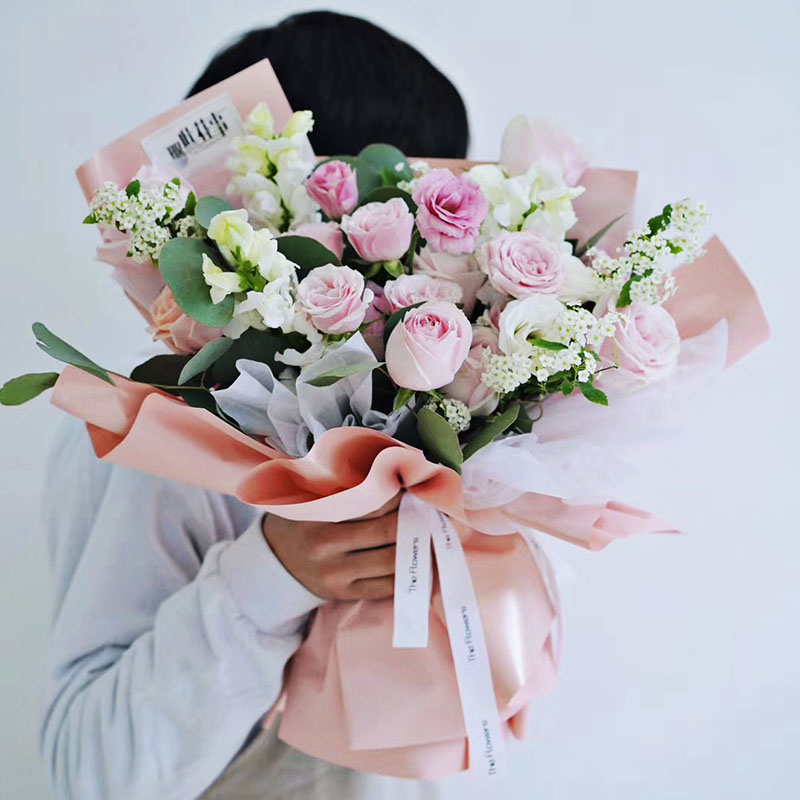 Giấy gói hoa mờ màu mờ