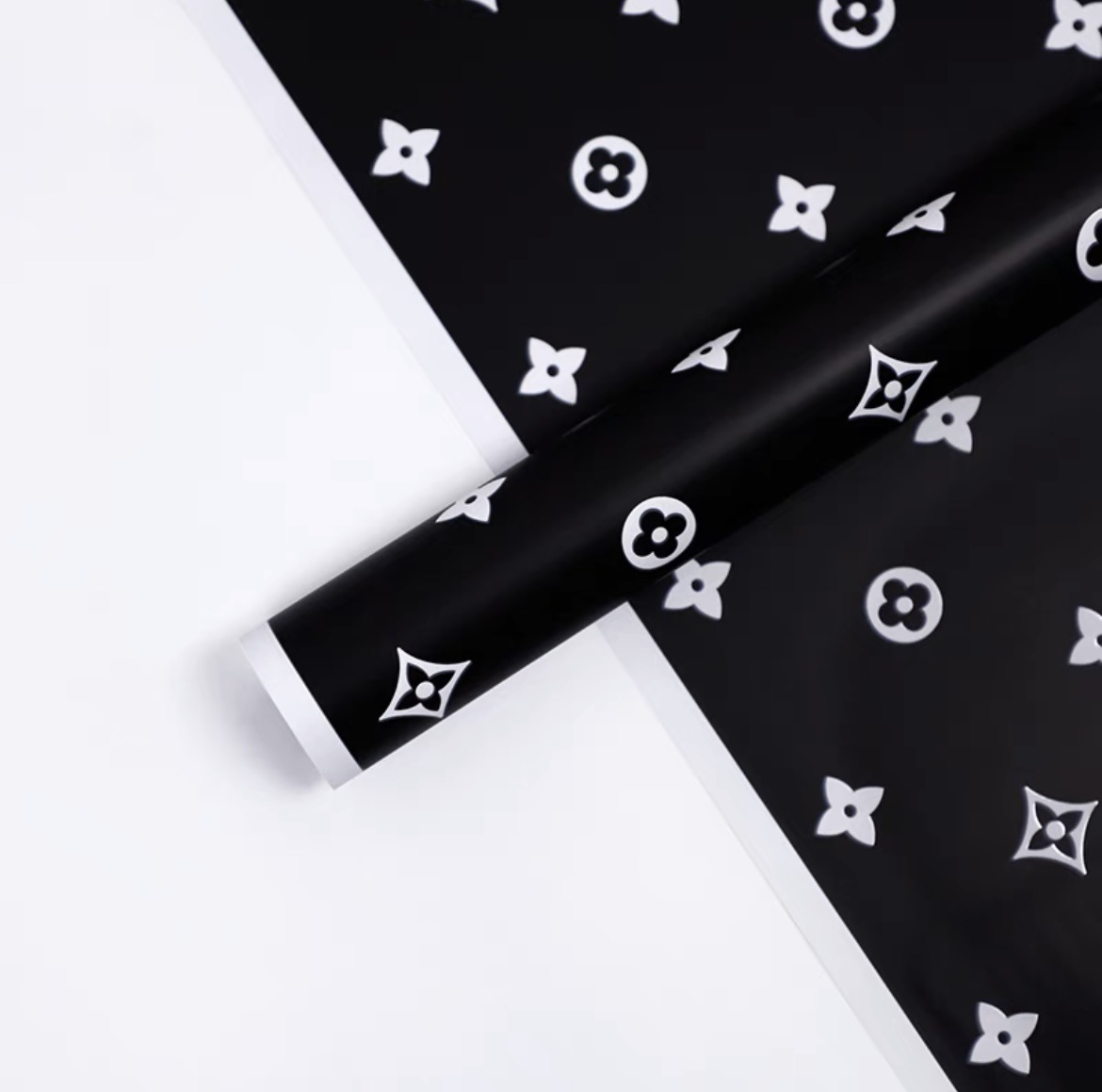 Giấy gói thương hiệu Louis