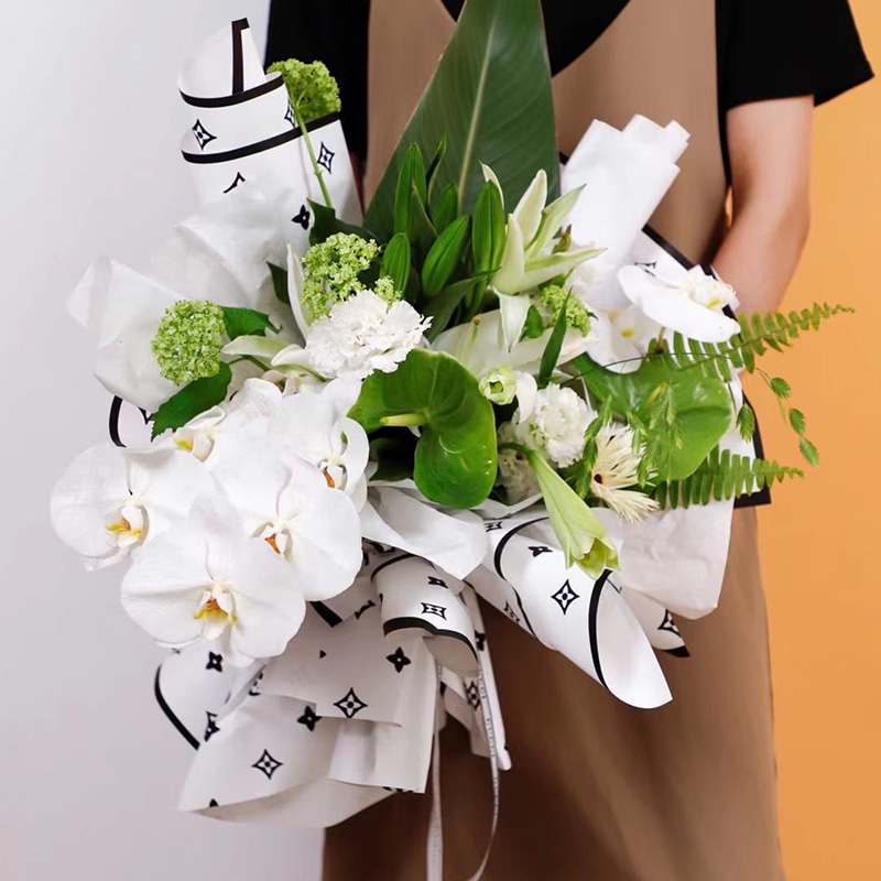 Giấy gói thương hiệu Louis