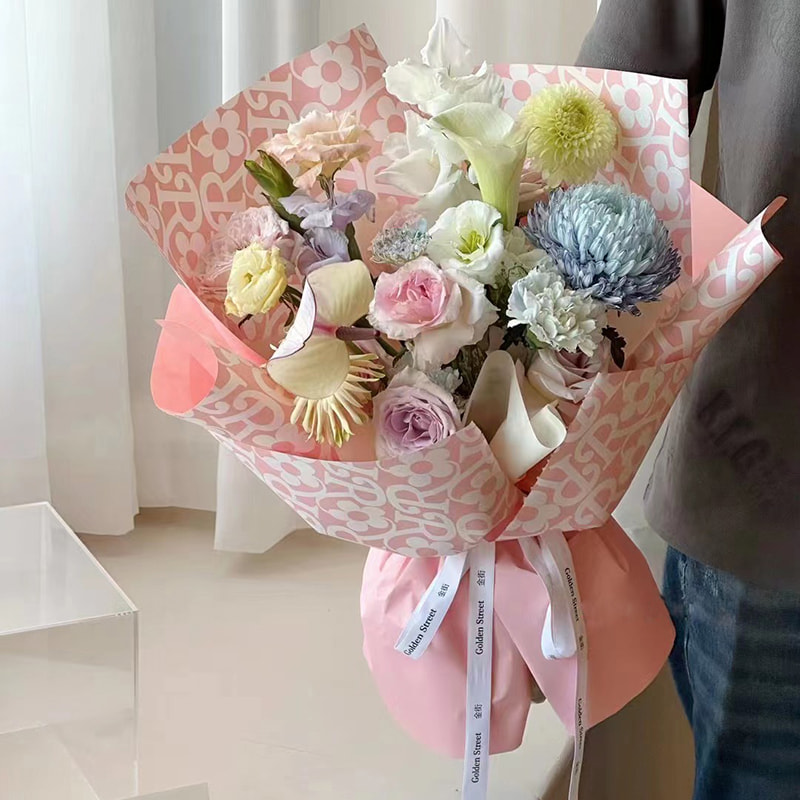 Giấy gói hoa hoa văn mờ