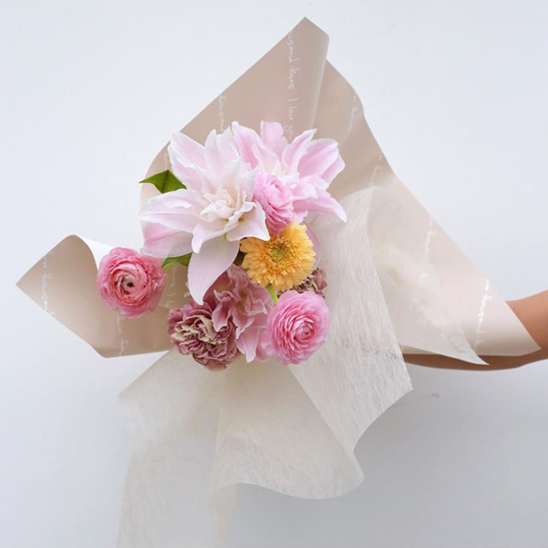 Giấy gói bó hoa lãng mạn in