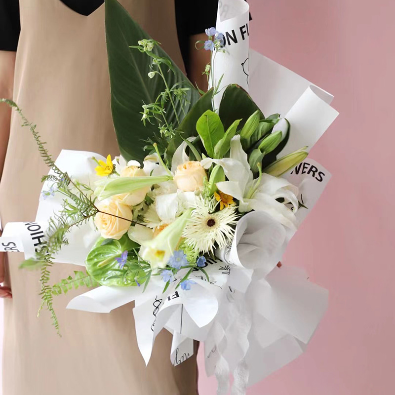 Giấy gói hoa tình yêu họa tiết hoa hồng